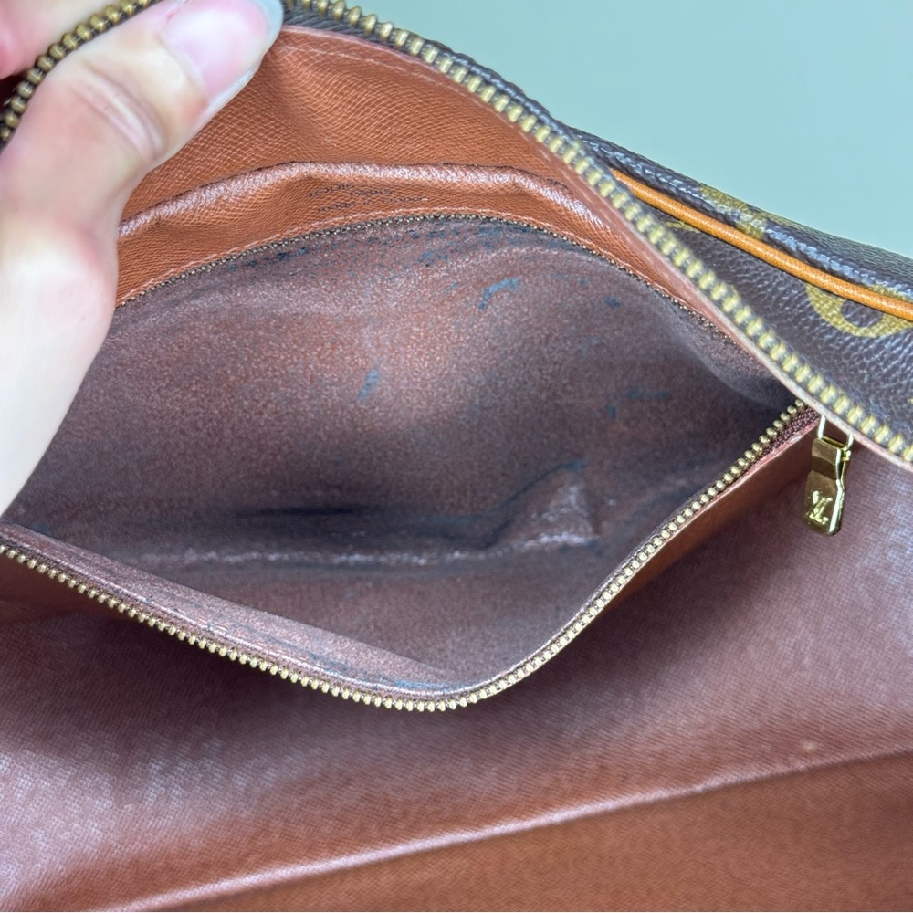 Louis Vuitton Monogram Bag - Picture 10 of 15